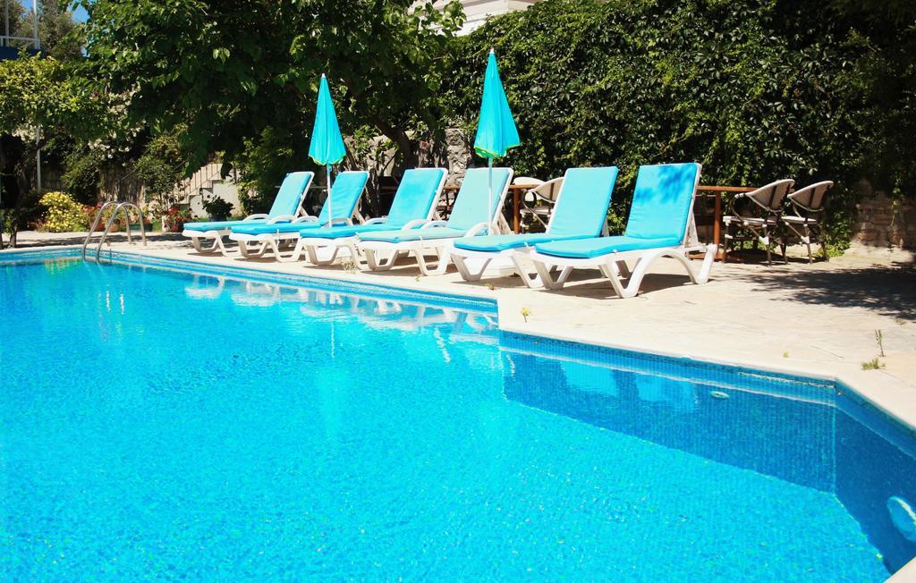 Parla Apart Hotel Cesme Exterior photo